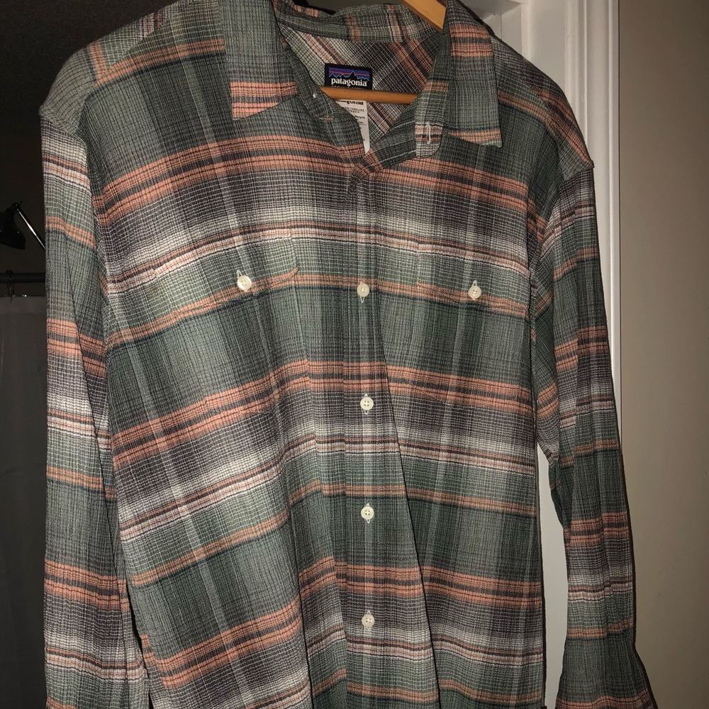 Patagonia Men’s Button Down-Light Cotton/Hemp
